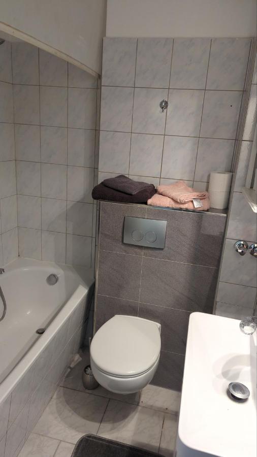 Werftstrasse 9A Aparthotel Kiel Ngoại thất bức ảnh