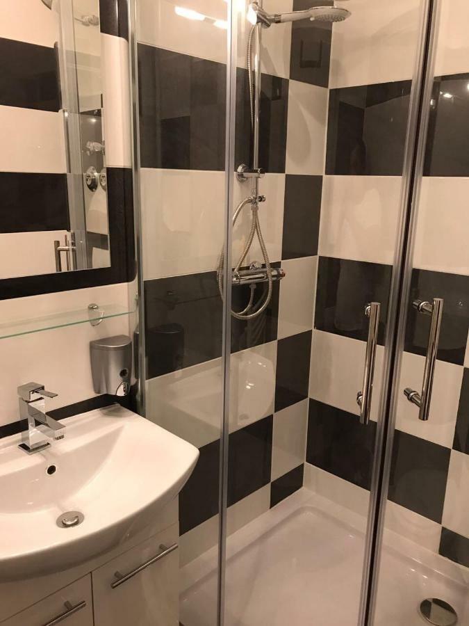 Werftstrasse 9A Aparthotel Kiel Ngoại thất bức ảnh